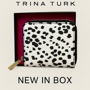 Trina Turk Black & White Leather Zip Wallet (New in Box)